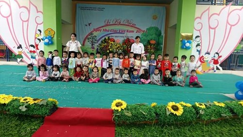 Cùng các bé lớp MGB - C4, tham dự lễ kỷ niệm ngày nhà giáo Việt Nam 20/11.